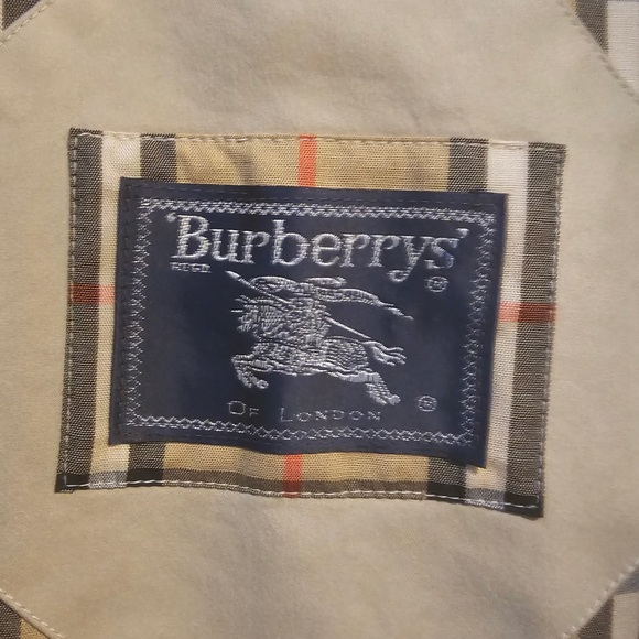 Burberry Beige Trench Coat - Picture 5 of 5